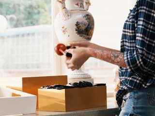 I love the way Ariel Demure eats Charlotte Sins pussy!