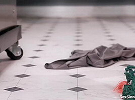 I fucked my dildo in a public laundromat when a guy shows up