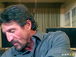 Pounding Piper With Tommy Gunn, Piper Perri, Eric John – Brazzers