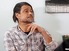 Oliver Flynn And Angel Youngs In Make-up Anal Sex Video