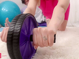 Blonde Flexible Babe Enjoys Anal Sex With Willy Regal And Molly Cute